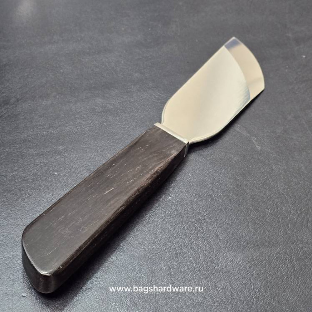Нож для среза края кожи по толщине